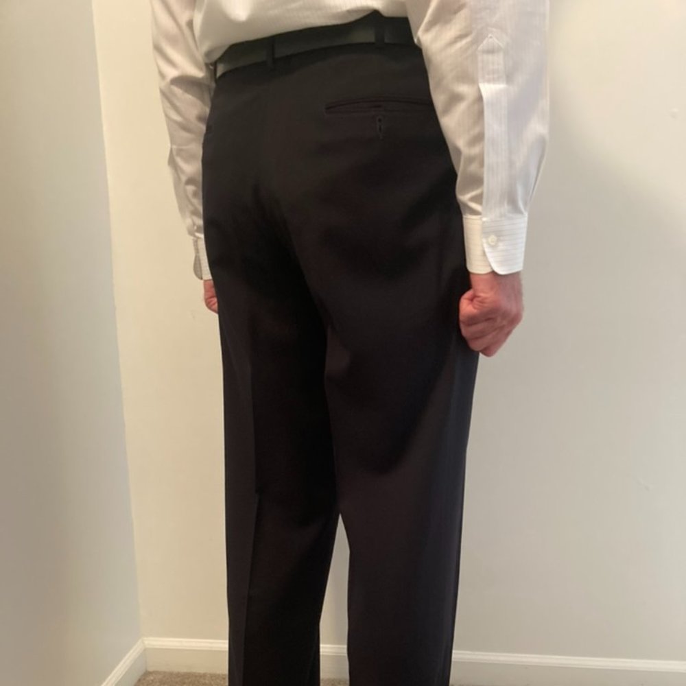 Brooks Brothers, 100% Wool Suit - Picture 8 of 12